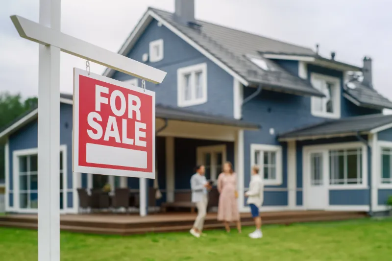 Buying a Home in a Seller’s Market: 5 Key Tips 1 Buying a Home in a Seller's Market 5 Key Tips